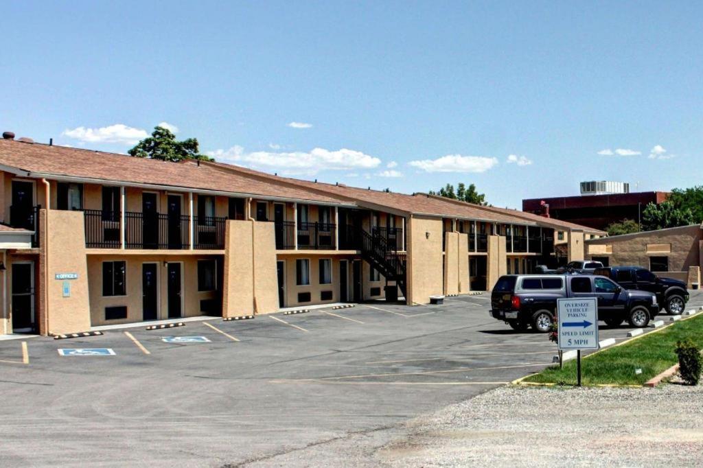 Baymont By Wyndham Grand Junction Motel Bagian luar foto