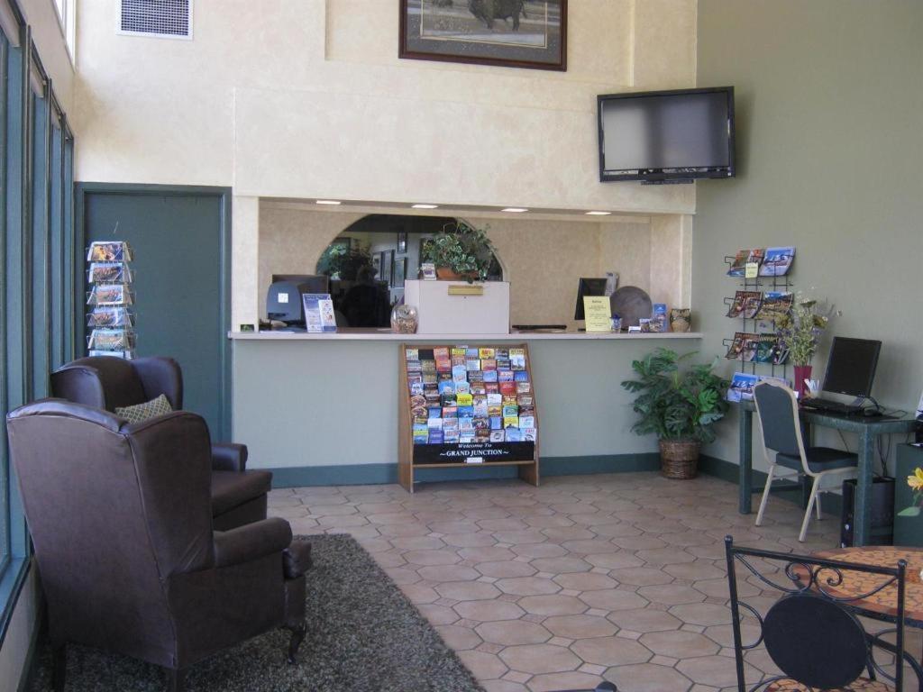 Baymont By Wyndham Grand Junction Motel Bagian luar foto