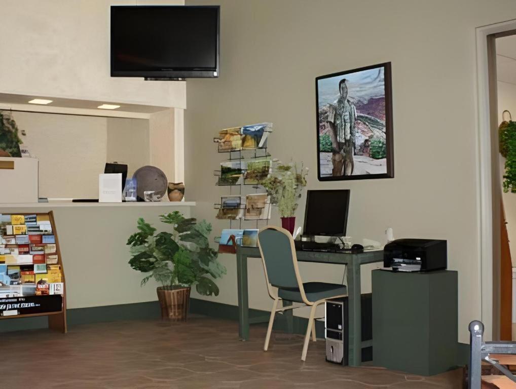 Baymont By Wyndham Grand Junction Motel Bagian luar foto